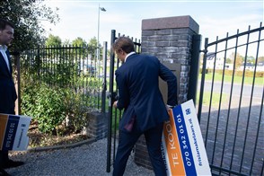 makelaar aan het werk