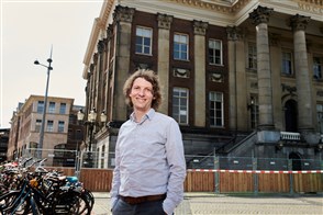 Jelmer Hitzert coördineert de onderzoeken binnen het CBS Urban Data Center/regio Groningen