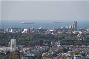 olietankers voor kust Den Haag