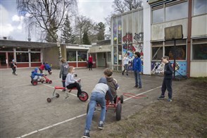 Nederland, Doorn, 7 maart 2016. 'Ontdekkingsreis', school staat op instorten