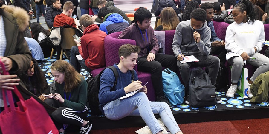 Young people at StudieBeurs West in Ahoy Rotterdam