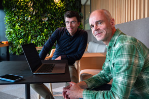 Bram Borkent en Marnix de Zeeuw onderzoekers bij de afdeling Natuurstatistieken