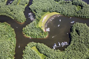 Luchtfoto van de Biesbosch