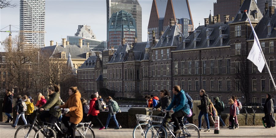 Government deficit of 11 billion in first three quarters of 2025