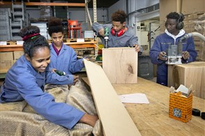 Eritrese vluchtelingen op de leerwerkplaats van de praktijkschool in Breda