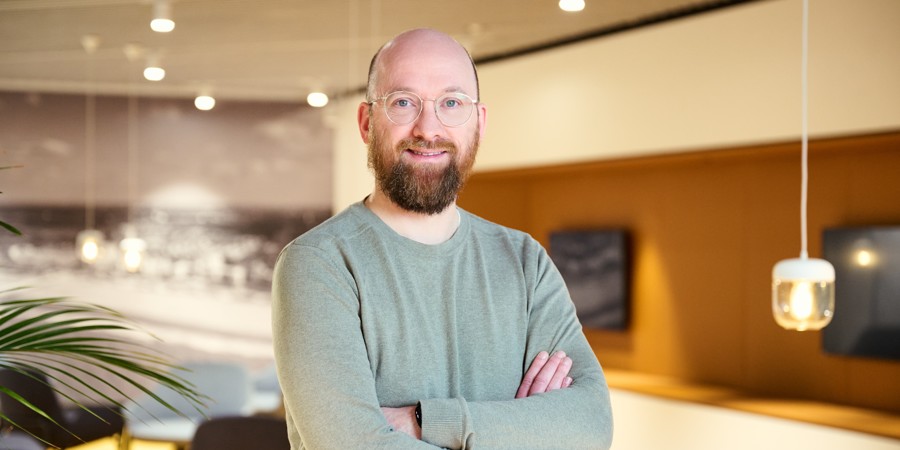 Arjan Bruil, onderzoeker bij Nationale rekeningen is op woensdag 29 oktober 2025 gepromoveerd aan de Tilburg University.