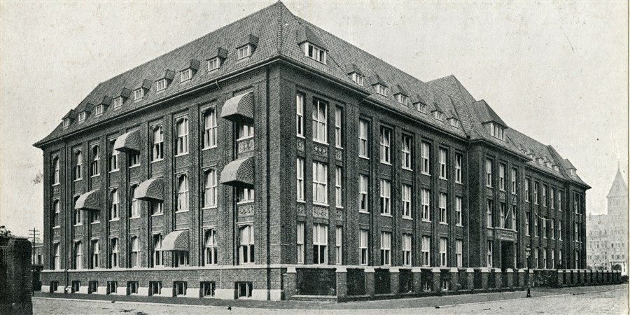 Kantoorpand CBS aan de Oostduinlaan Den Haag