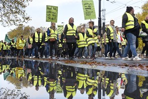 Teachers gather in Rotterdam while on strike.