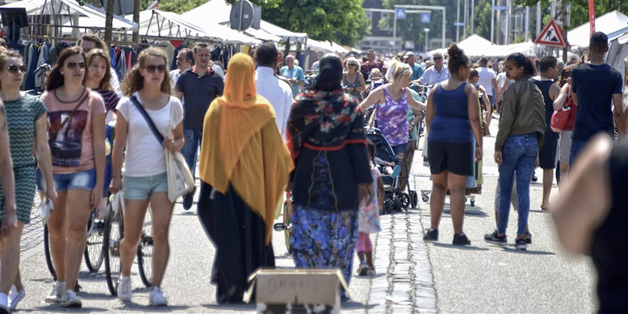 Mensen op de markt